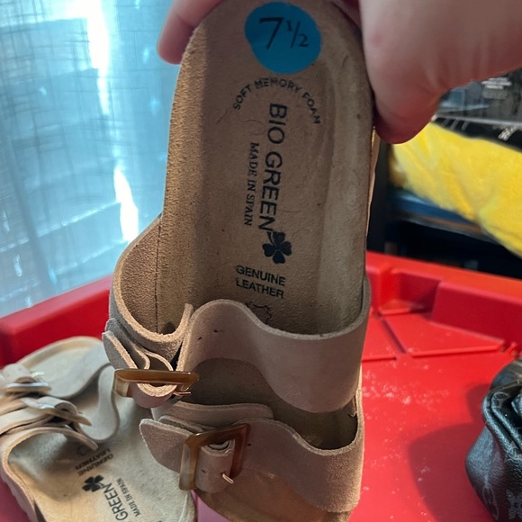 Brand new sandals - Picture 3 of 5